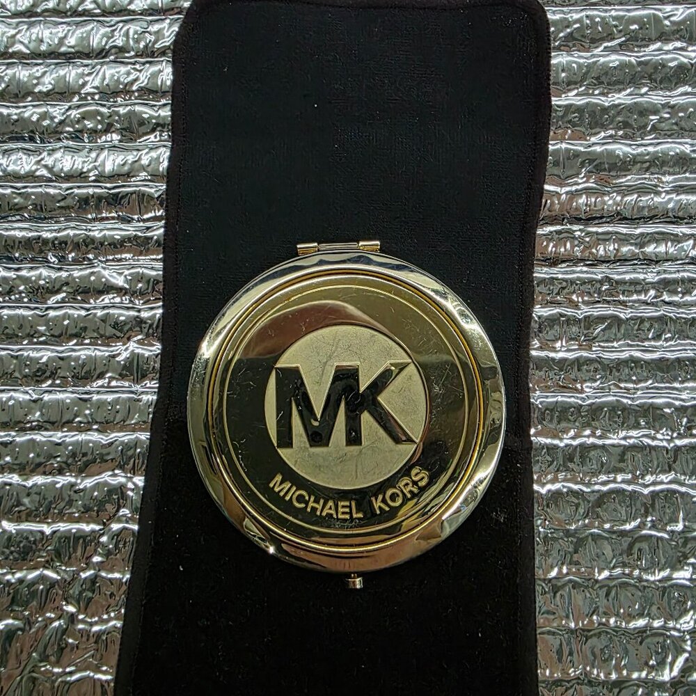 Makeup Mirror - image 1